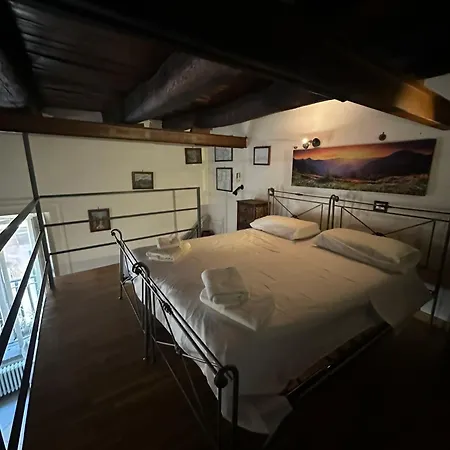 Casa Trinita * Neapel